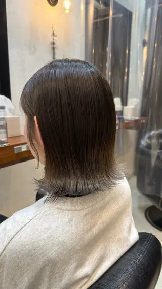 ショート カラー 松本 沙良のヘアスタイル