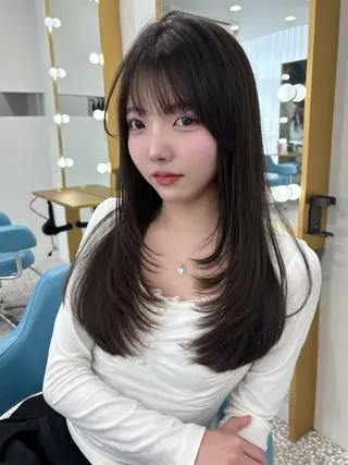 ロング 透明感カラー Nau🎀のヘアスタイル