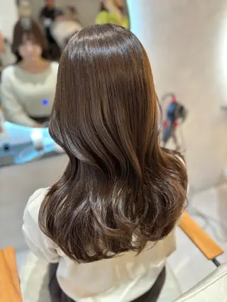 ロング カラー ヘアアレンジ 韓国風レイヤーカット 💎髪質改善"yuiのヘアスタイル