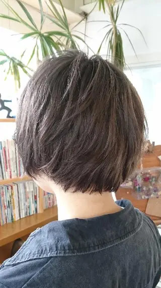 カラー ショート 松永 あきこのヘアスタイル