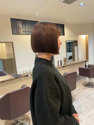 ミディアム カラー 渋谷 留菜のヘアスタイル