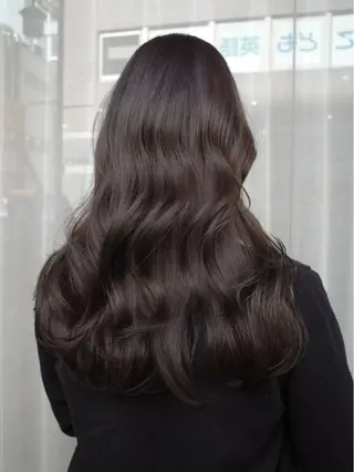 ロング カラー 玉城 琴音のヘアスタイル
