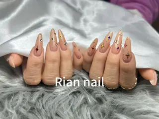 ネイル 長さだし専門Rian ネイルスクールのネイルデザイン