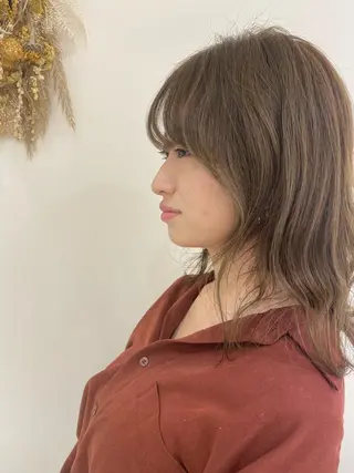 セミロング カラー 銀座メンズ専門🖤 叶奈々のヘアスタイル