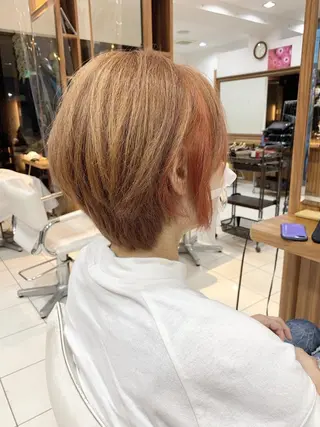 ショート カラー 白髪ぼかしハイライト 柳川拓哉のヘアスタイル