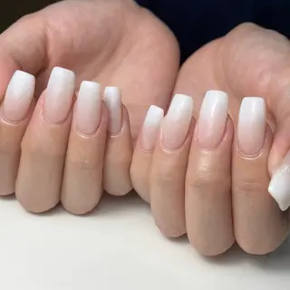 ネイル Legit nail salonのネイルデザイン