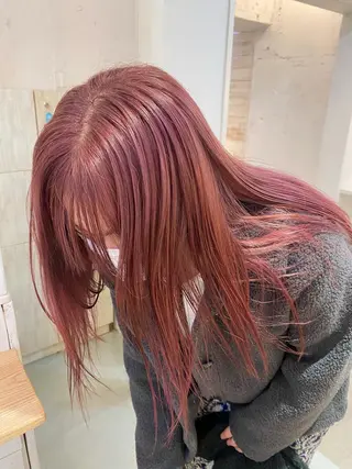 ロング 天神最安値エクステ カラーレイヤーカットのヘアスタイル