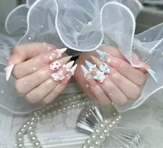 ネイル Himeka Bling.Nailのネイルデザイン