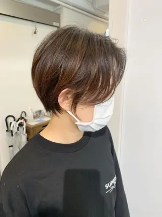 ショート レイヤー×縮毛矯正 深見 拓のヘアスタイル