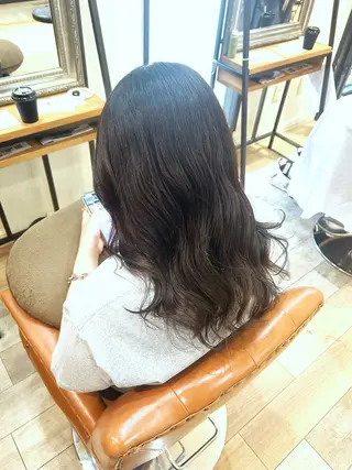 ミディアム カラー 松尾 遥花のヘアスタイル