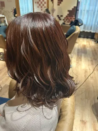 ミディアム 巽 愛夏のヘアスタイル