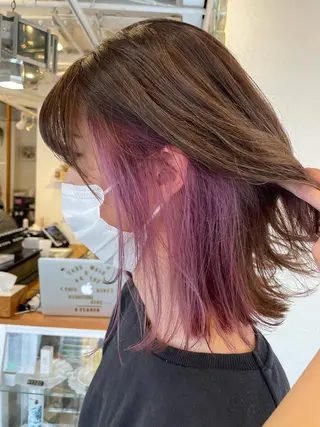 ミディアム カラー インナーカラー 推し ブリーチ 髪質改善のヘアスタイル
