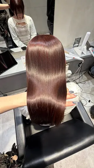 セミロング カラー レイヤー×艶髪特化 マネージャー安藤光司のヘアスタイル