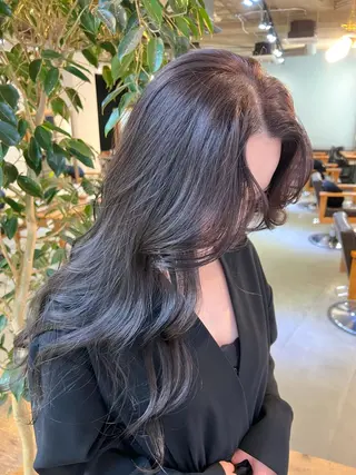 ロング カラー ブリーチなしカラー 🌿脇黒丸 彩のヘアスタイル