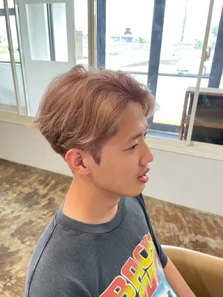 ショート カラー 小川 舜人のヘアスタイル