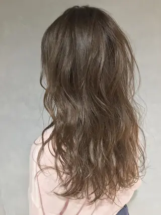 ロング カラー 岡邉 隆太のヘアスタイル