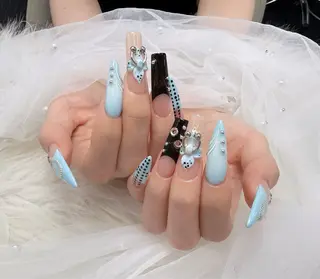 ネイル Julie NailSalonのネイルデザイン