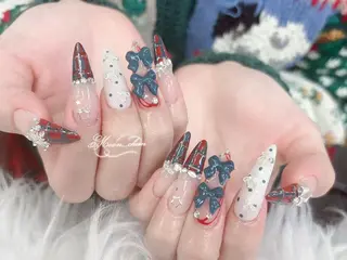 ネイル 🎀Reina🎀 長さ出し新宿のネイルデザイン