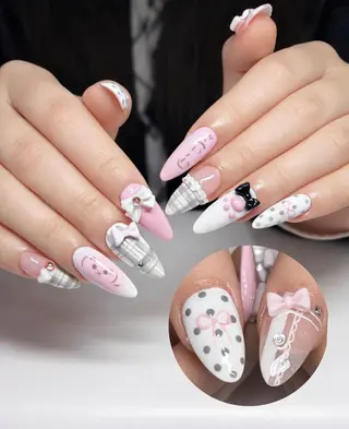 カラー ロング Bling Salonのネイルデザイン