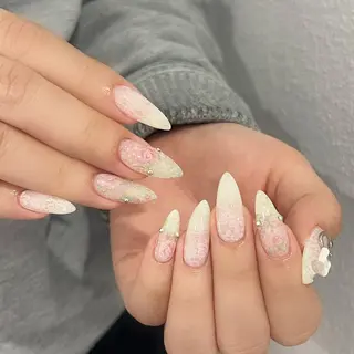 ネイル Ugirl Nail Pinpin🤍のネイルデザイン