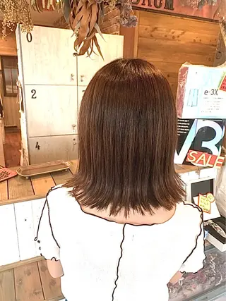 ミディアム ミンク ユミのヘアスタイル