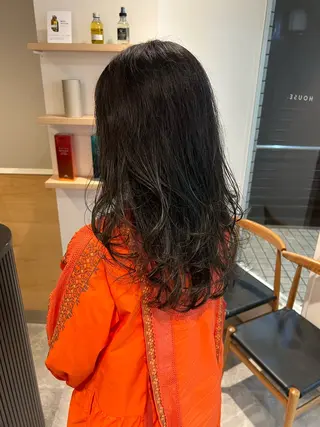 ロング 稲毛田 楓のヘアスタイル
