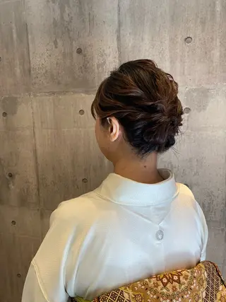 ミディアム ヘアアレンジ mo moのヘアスタイル