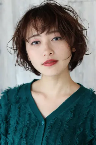 ショート c& ちはるのヘアスタイル