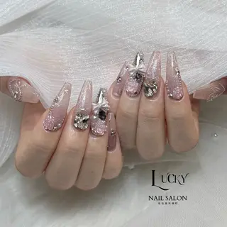 ネイル Lucky Nail Salonのネイルデザイン