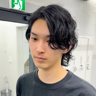 ミディアム パーマ メンズ 曲がる縮毛矯正 LIBER 岩名のヘアスタイル