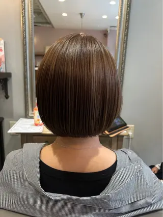 ショート カラー アルト 【blanc】春日のヘアスタイル