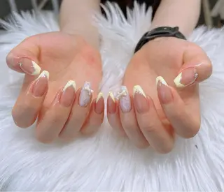 ミディアム Lee _nailのネイルデザイン