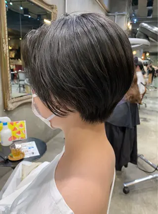 ショート カラー パーマ ヘアアレンジ くびれレイヤー/艶 カラー　MADOKAのヘアスタイル