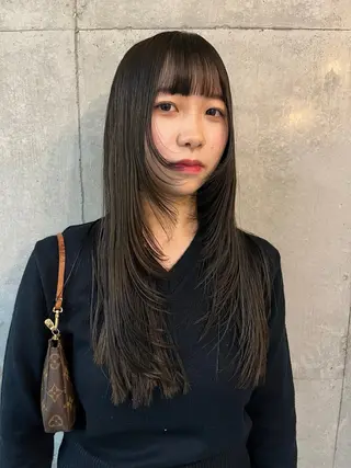 ロング レイヤーカット\ウル フ　chinatsuのヘアスタイル