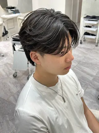 ショート パーマ メンズ 岩城 滉成のヘアスタイル