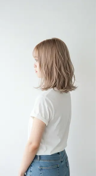 ロング 💛🤍U too e’s /店長🧸のヘアスタイル