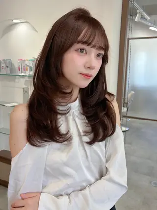 セミロング 藤野 結衣のヘアスタイル