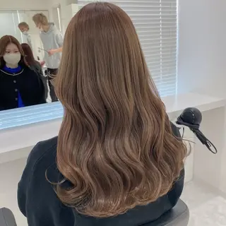 セミロング カラー ヘアアレンジ 🫧モテる💗ダメー ジレスハイトーン🫧のヘアスタイル