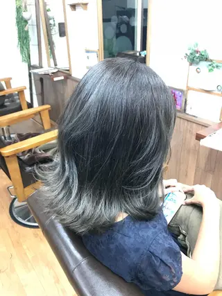 ミディアム カラー 澤田 拓己のヘアスタイル