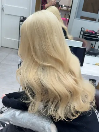 セミロング カラー レイヤーダブルカラー KYONのヘアスタイル