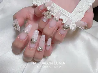ネイル ネイルサロン ルミア Lumia 店長施術のネイルデザイン