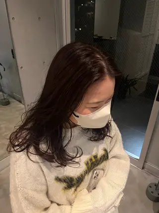 カラー she. ハルカのヘアスタイル