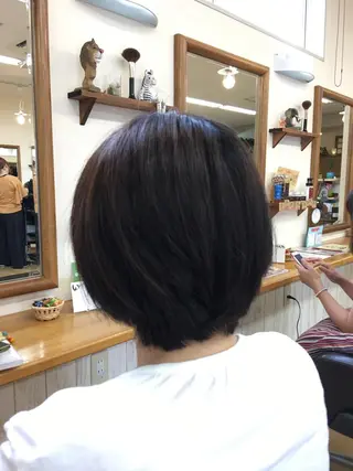 ショート 平井 秀乙のヘアスタイル