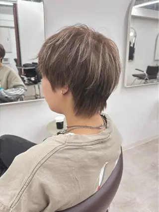 ショート カラー hachiyama rinaのヘアスタイル