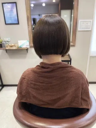 ショート カラー ハイトーン belle ナホのヘアスタイル