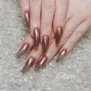 ネイル 🦋 Queenieのネイルデザイン