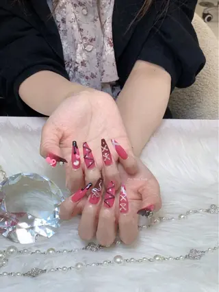 ネイル HANA 長さだしのネイルデザイン