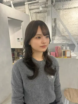 セミロング 新宿/顔周りカット +レイヤー=しずく♩のヘアスタイル