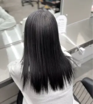 セミロング カラー 小林 円香のヘアスタイル