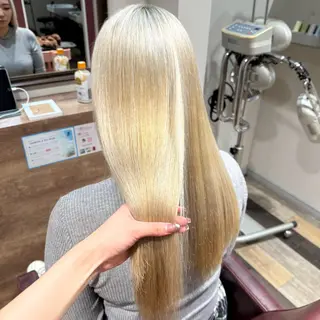 ロング カラー 柔らかいbeige ¦韓国¦🩰マユ🩰のヘアスタイル